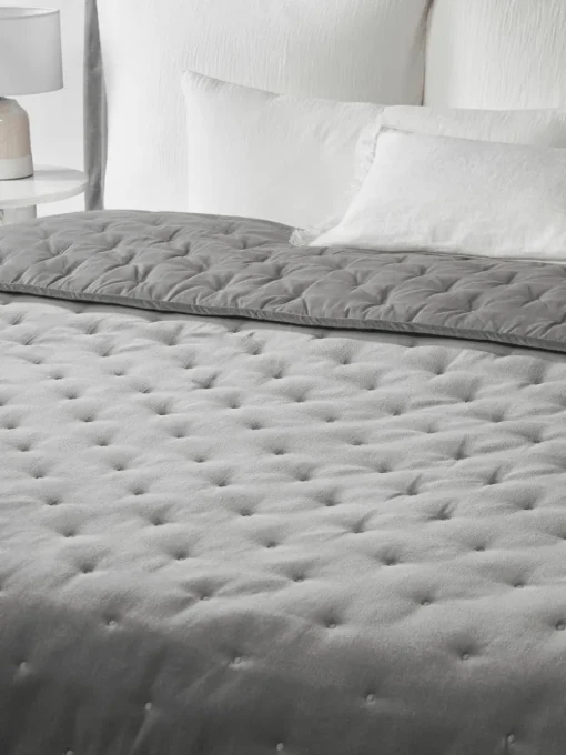 Gewatteerde bedsprei Cheryl van fluweel