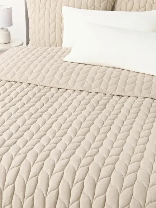 Gewatteerde flanellen bedsprei Selby met structuurpatroon