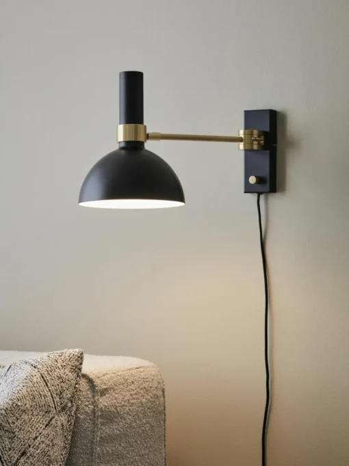 Grote dimbare wandlamp Larry met stekker