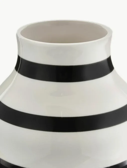 Grote handgemaakte keramische vaas Omaggio, H 31 cm