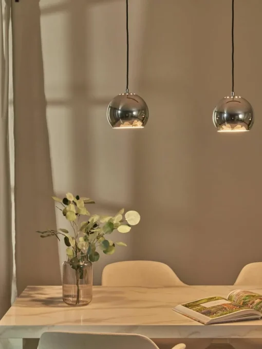 Grote hanglamp met bollen Ball