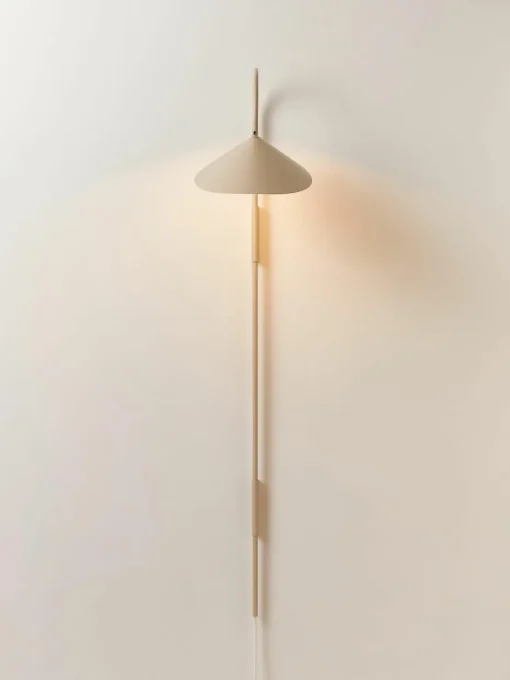Grote wandlamp Arum met stekker, verstelbaar