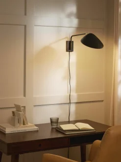 Grote wandlamp Neron met stekker