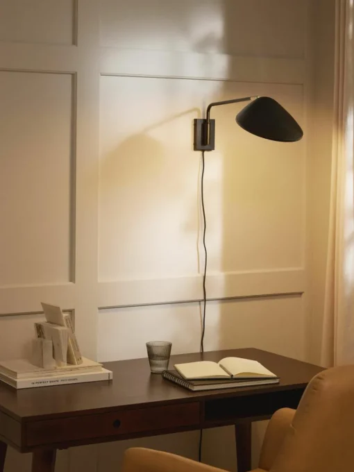 Grote wandlamp Neron met stekker
