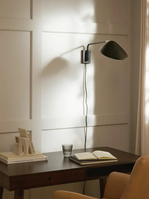 Grote wandlamp Neron met stekker