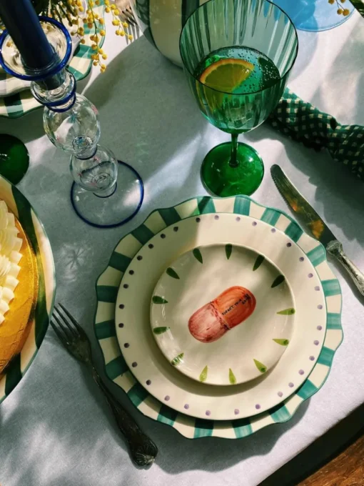 Handbeschilderd taartbordje Forget Your Ex Pill