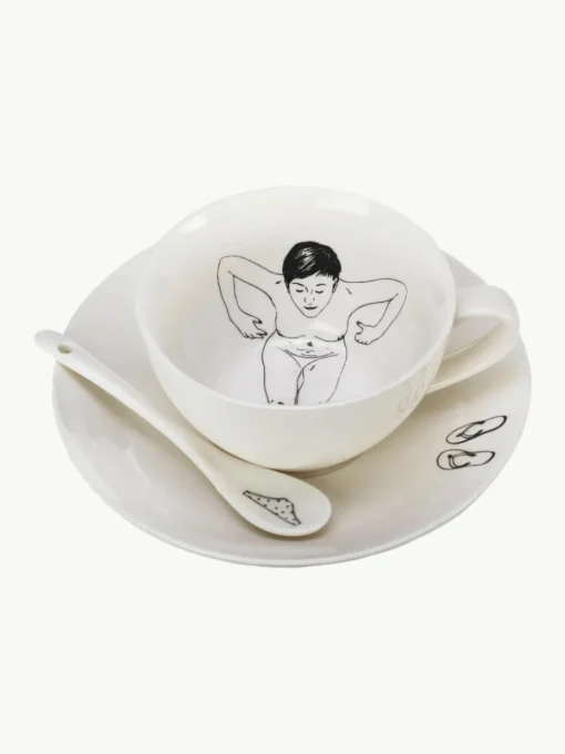Handbeschilderde koffiekopjes Undressed met schoteltjes en lepels, set van 4