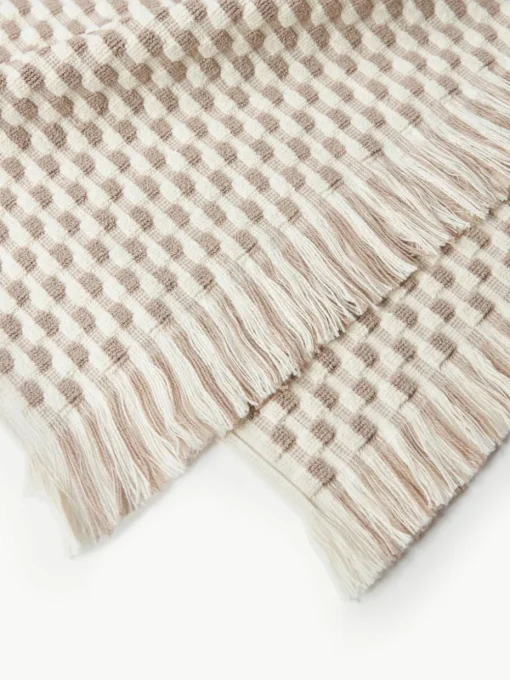 Handdoek Juniper met hoog-laag structuur, in verschillende formaten