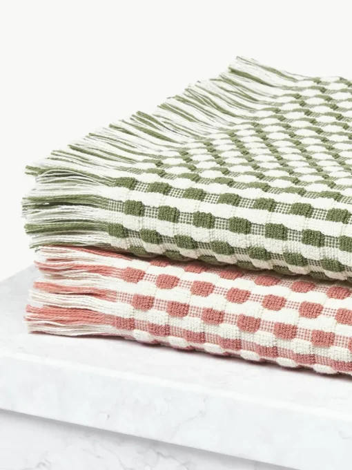 Handdoek Juniper met hoog-laag structuur, in verschillende formaten