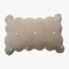 Handgeborduurd katoenen knuffelkussen Biscuit