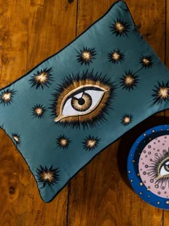 Handgeborduurde katoenen kussenhoes Eye