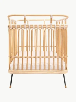 Handgemaakte babybed Paul van rotan