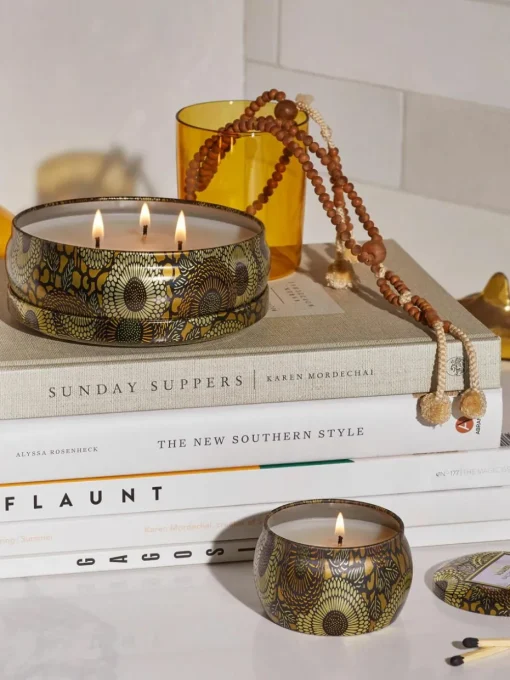 Handgemaakte geurkaars Japonica Collection (amberhars, sandelhout, cederhout & vanille orchidee)