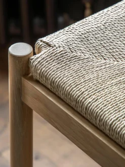 Handgemaakte hocker Eton van eikenhout
