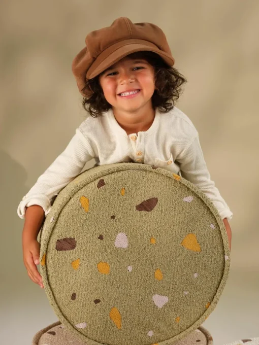 Handgemaakte kinderpoef Sugar van bouclé, Ø 40 cm