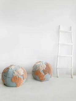Handgemaakte kinderpoef World Map