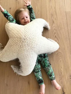 Handgemaakte knuffelkussen SeaStar, B 95 cm