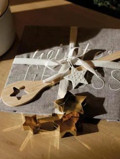 Handgemaakte kooklepel Star uit bamboehout