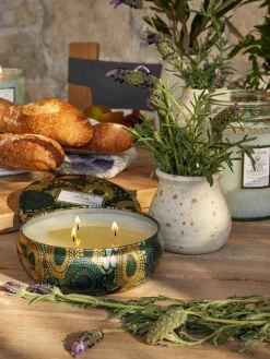 Handgemaakte 3-lonts geurkaars Japonica Collection (cade hout, verbena & lavendel)