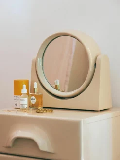 Handgemaakte make-up spiegel Dressing