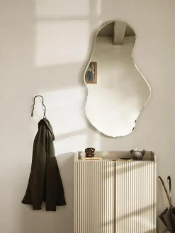 Handgemaakte messing wandhaak Curvature
