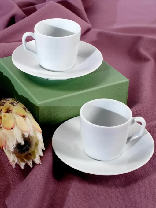 Handgemaakte porseleinen espressokopjes Cosmopolitan met schoteltjes, 2 stuks