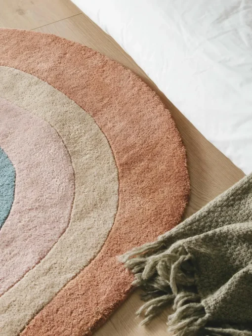 Handgetuft kindervloerkleed Rainbow van wol met franjes