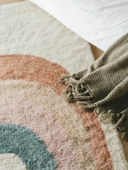 Handgetuft kindervloerkleed Rainbow van wol met franjes