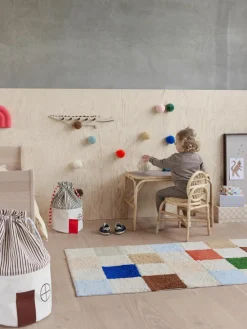 Handgeweven kinderkleed Chess