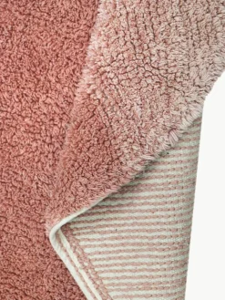 Handgeweven kindervloerkleed Ramona the Radish, wasbaar