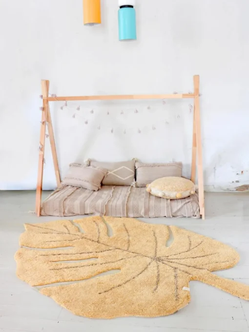 Handgeweven kindervloerkleed Monstera met hoog-laag effect, wasbaar