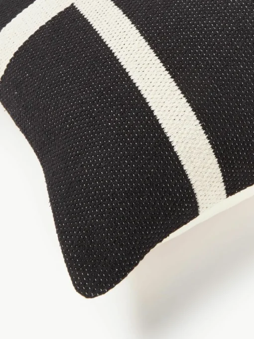 Handgeweven kussenhoes Asta met geometrisch patroon