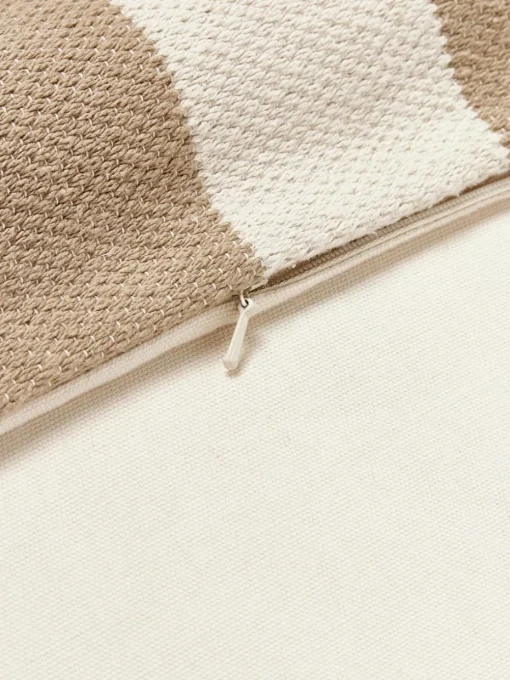 Handgeweven kussenhoes Asta met geometrisch patroon