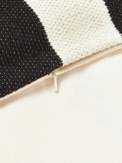 Handgeweven kussenhoes Asta met geometrisch patroon