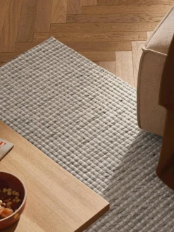 Handgeweven laagpolig wollen vloerkleed Rumi