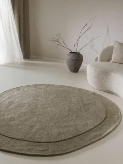 Handgeweven wollen vloerkleed Shape