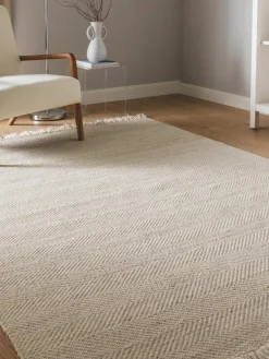 Handgeweven wollen vloerkleed Lars met franjes