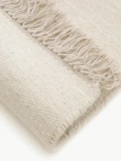 Handgeweven wollen vloerkleed Liv met franjes