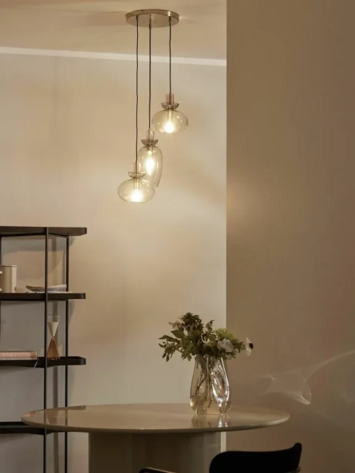 Hanglamp Nyra van gekleurd glas