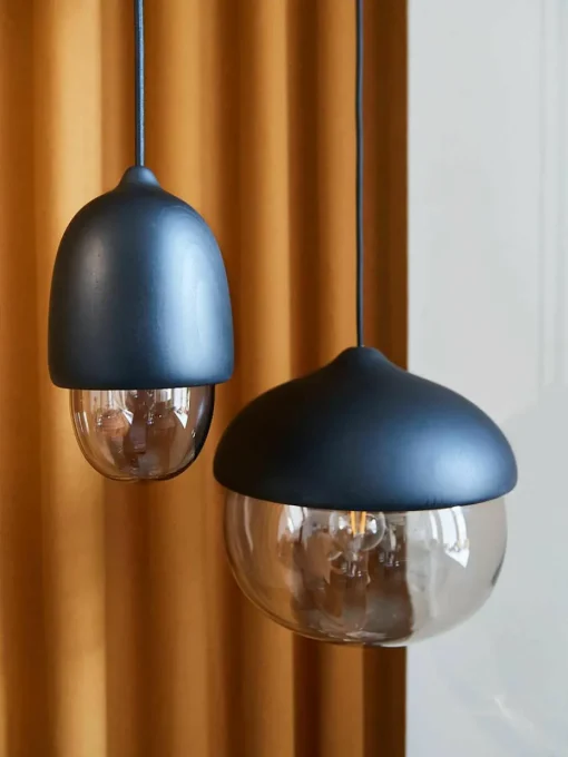 Hanglamp Terho in de eikelvorm, mondgeblazen
