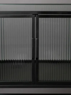 Highboard Boli met gegroefd glas