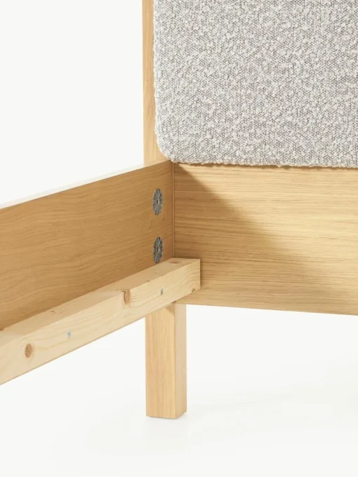 Houten bed Jones met hoofdeinde van bouclé