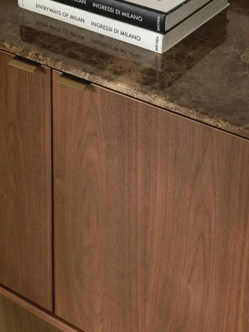 Houten dressoir Zumi met afgeronde hoeken en gemarmerd tafelblad