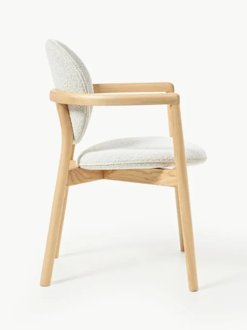 Houten stoel Maia met bouclé bekleding