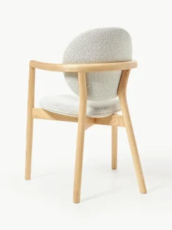 Houten stoel Maia met bouclé bekleding