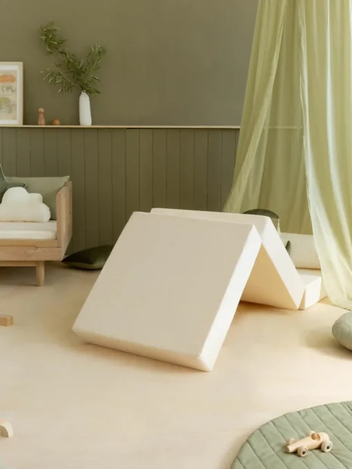 3in1 fluwelen slaapmatras, zitzak en speeltafel Sleepover