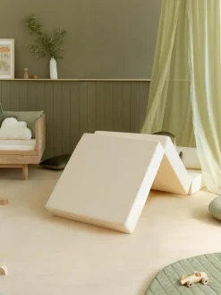 3in1 fluwelen slaapmatras, zitzak en speeltafel Sleepover