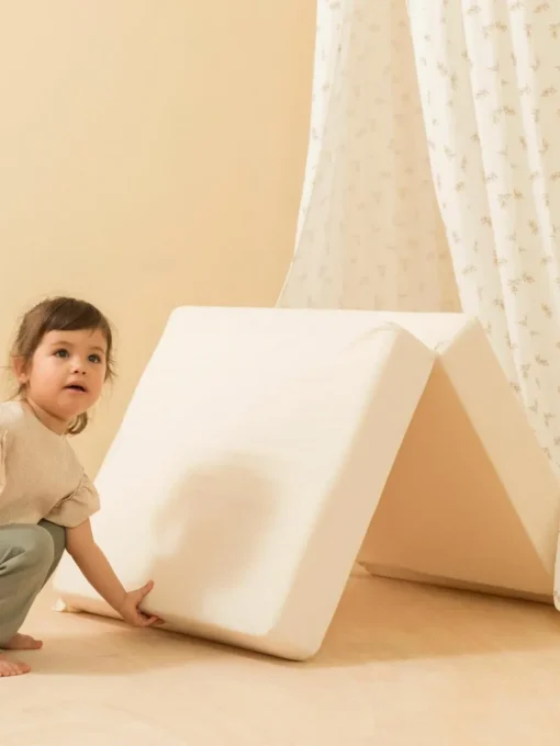3in1 fluwelen slaapmatras, zitzak en speeltafel Sleepover