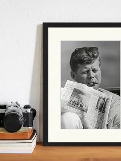 Ingelijste digitale print John