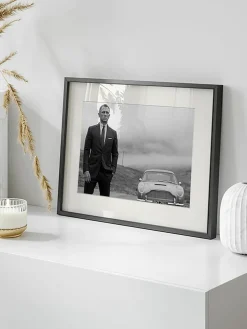 Ingelijste foto Daniel Craig als James Bond